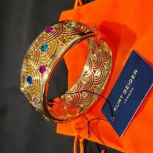 KURT GEIGER LONDON LARGE SOUTHBANK BANGLE